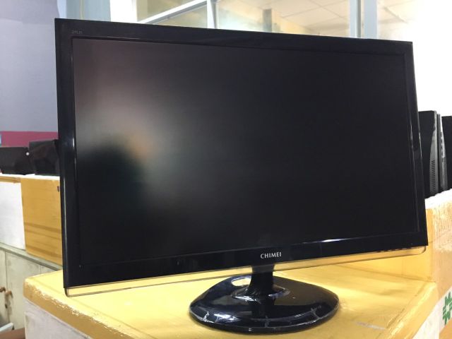 Màn hình led 24 inch phun cổng , lcd 24 led phun cổng kết nối 24lh