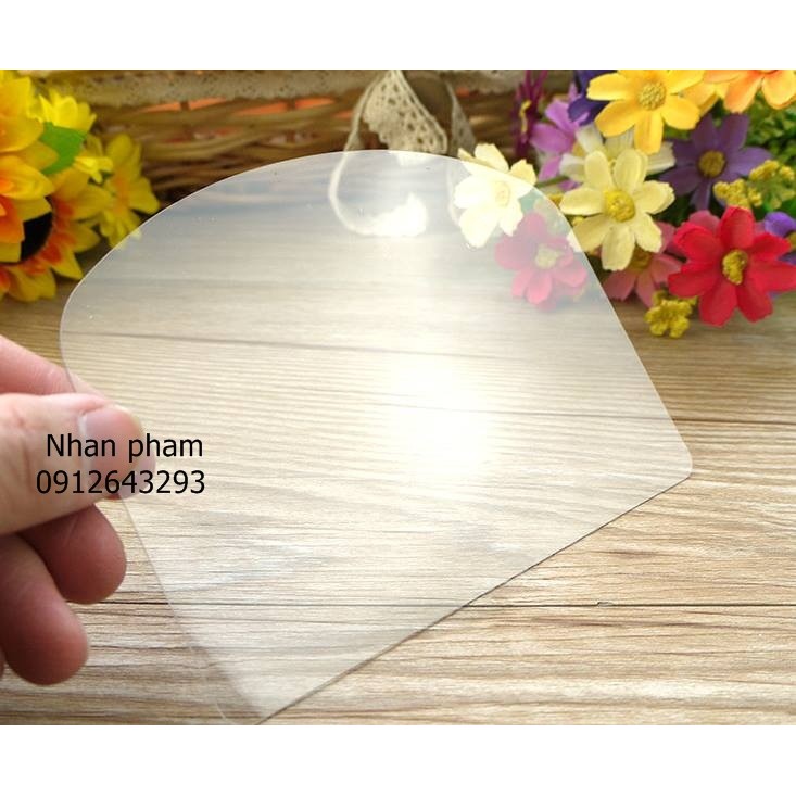 Miếng mica vét kem, bơ làm mịn mặt bánh ( 10c)