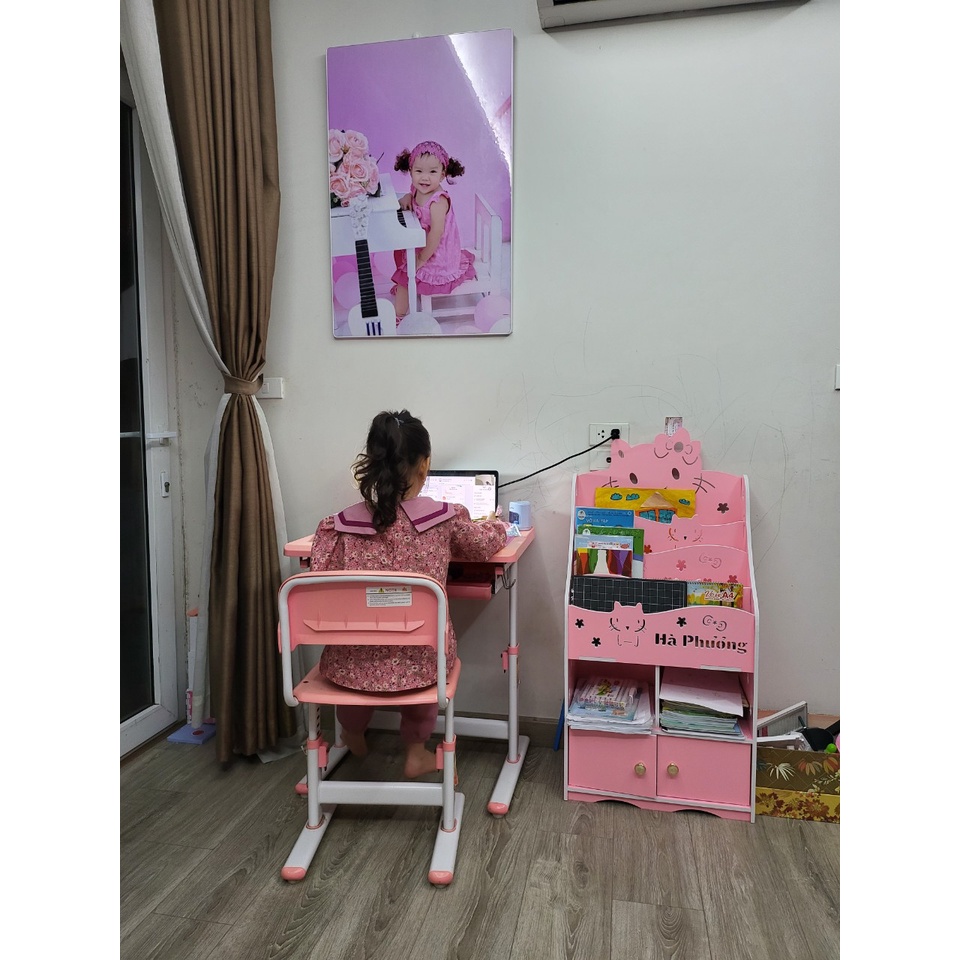 Kệ sách cho be hinh Hello Kitty co thêm Tủ đồ cho bé full bộ kèm vít bắt chắc chắn