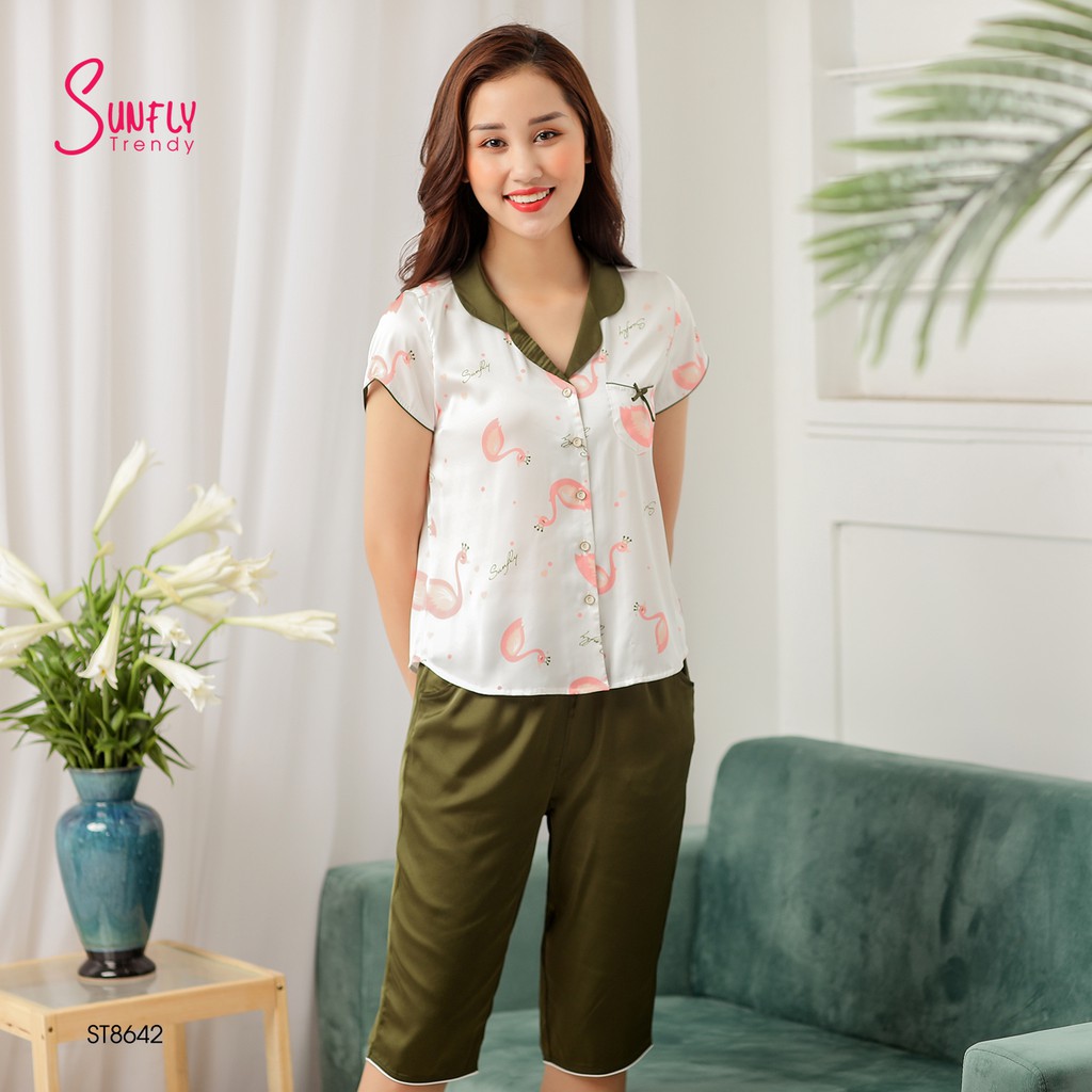 Bộ pijamas lụa Sunfly áo cộc quần dưới gối ST8642