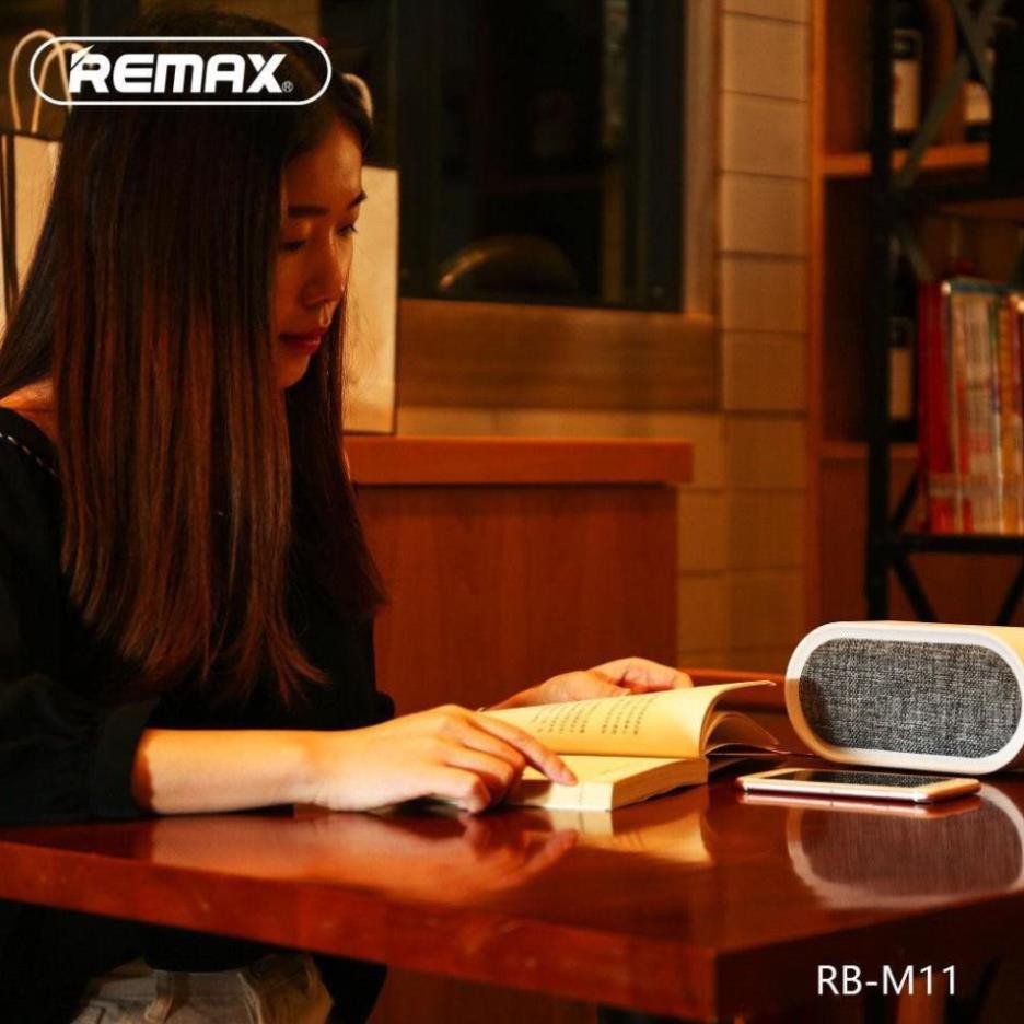 Loa Bluetooth Remax RB-M11 bọc vải công suất 5W