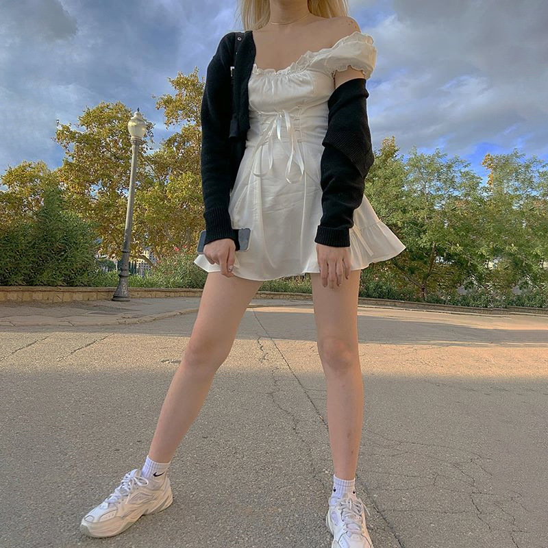 DUNEA Đầm ôm dáng cổ vuông tay phồng có viền mộc nhĩ phong cách mới thời trang dành cho nữ