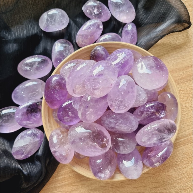 Viên đá thach anh Tím (Palm Amethyst) làm Grid, thanh tẩy Tarot, Reiki, thiền định, phong thủy
