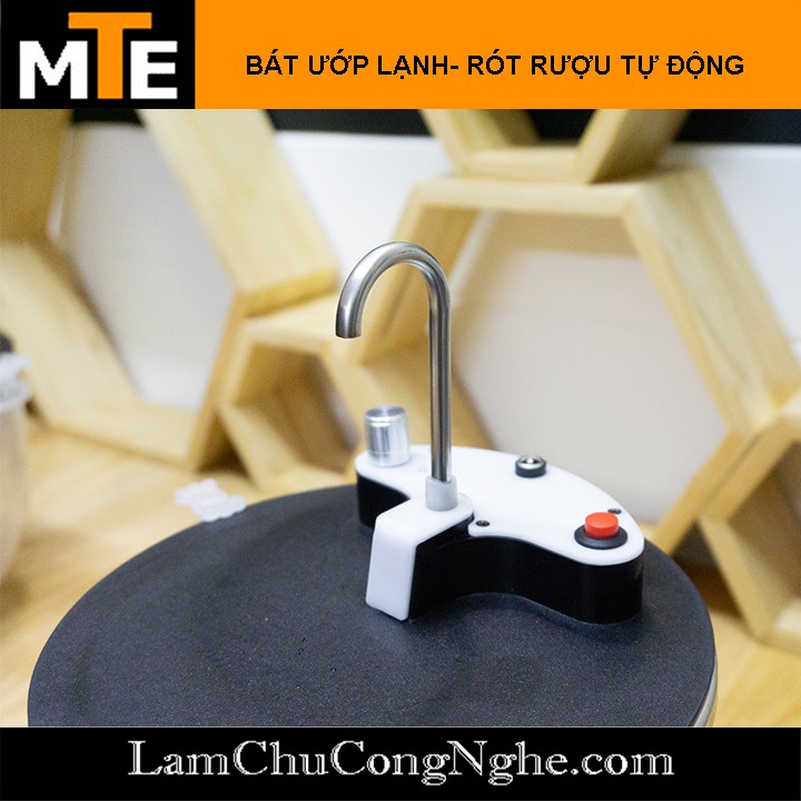 Bình rót rượu tự động MeKaZô - Dung tích 1.5 lít | BigBuy360 - bigbuy360.vn