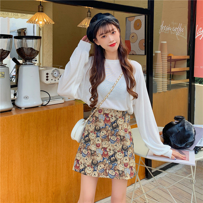 Chân váy len in họa tiết gấu thời trang retro 2020 | BigBuy360 - bigbuy360.vn