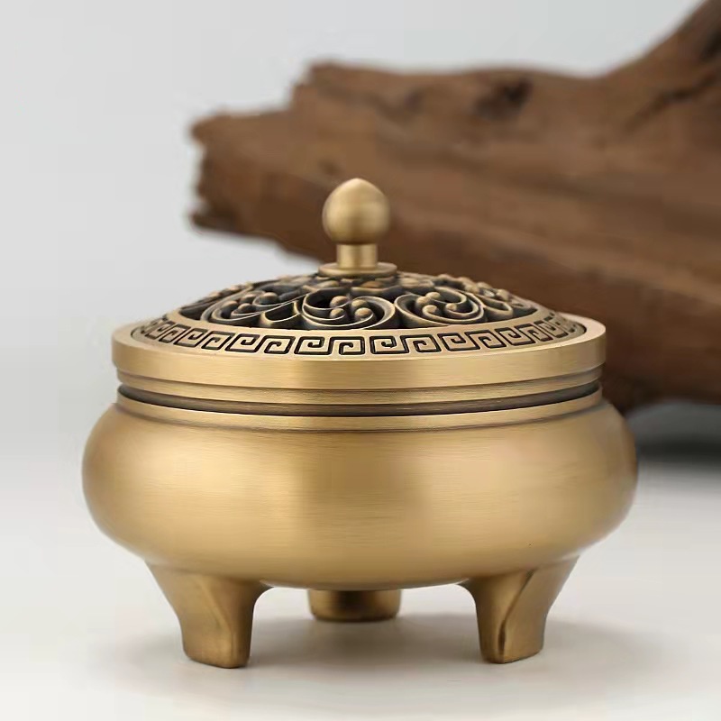 Lư đồng đốt hương ba chân đế thiết kế sang trọng