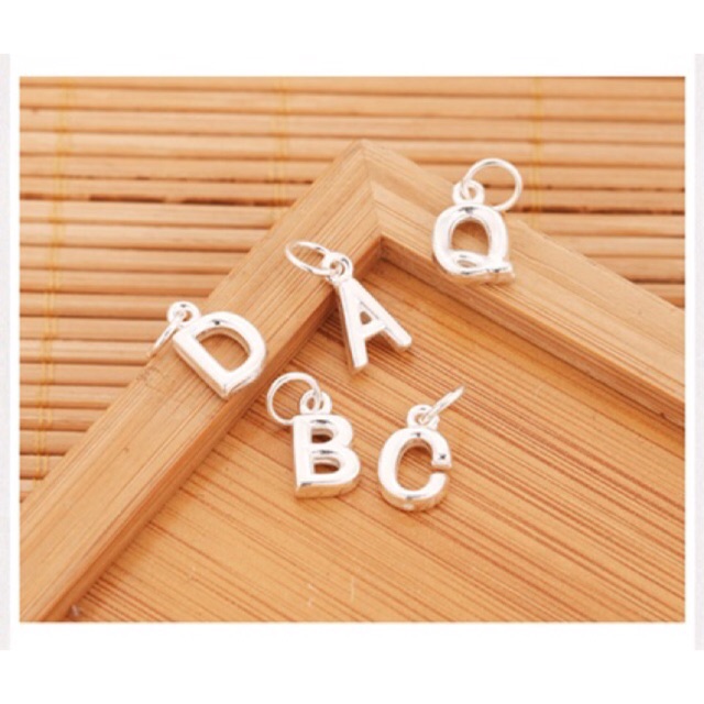 Charm bạc treo chữ cái - MH380