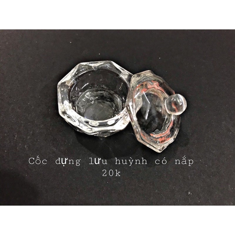 Cốc đựng lưu huỳnh