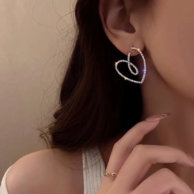 Đôi Khuyên Tai Hình Trái Tim Đính Đá Thời Trang Cho Nữ