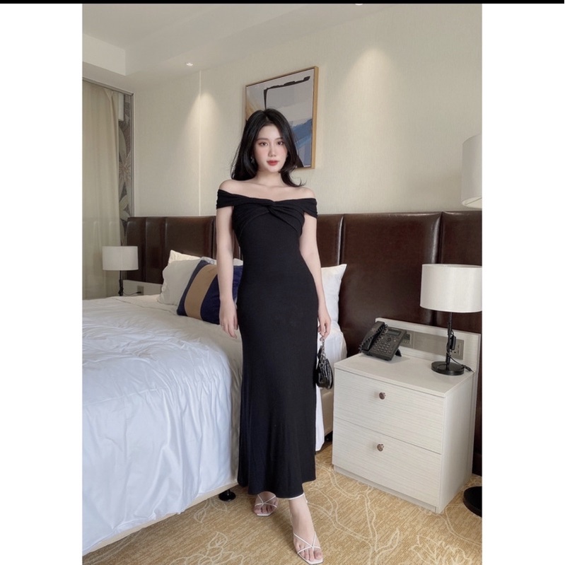 đầm liền hở vai dạo phố