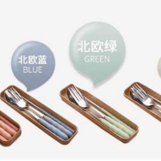 COMBO 2 HỘP ĐŨA THÌA DĨA LÚA MẠCH