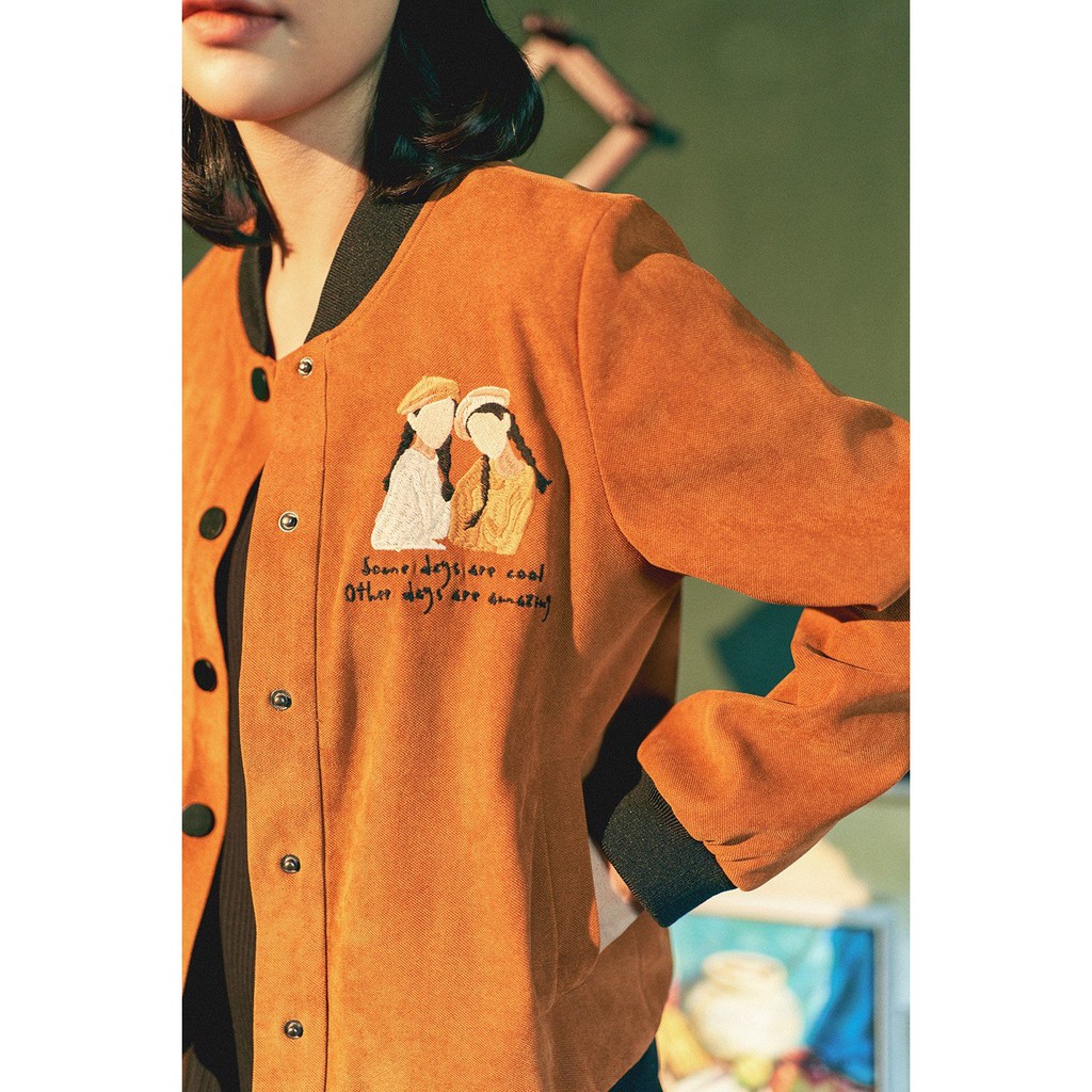 Áo khoác bomber da lộn nâu thêu girls 1BO1001 ADORE DRESS