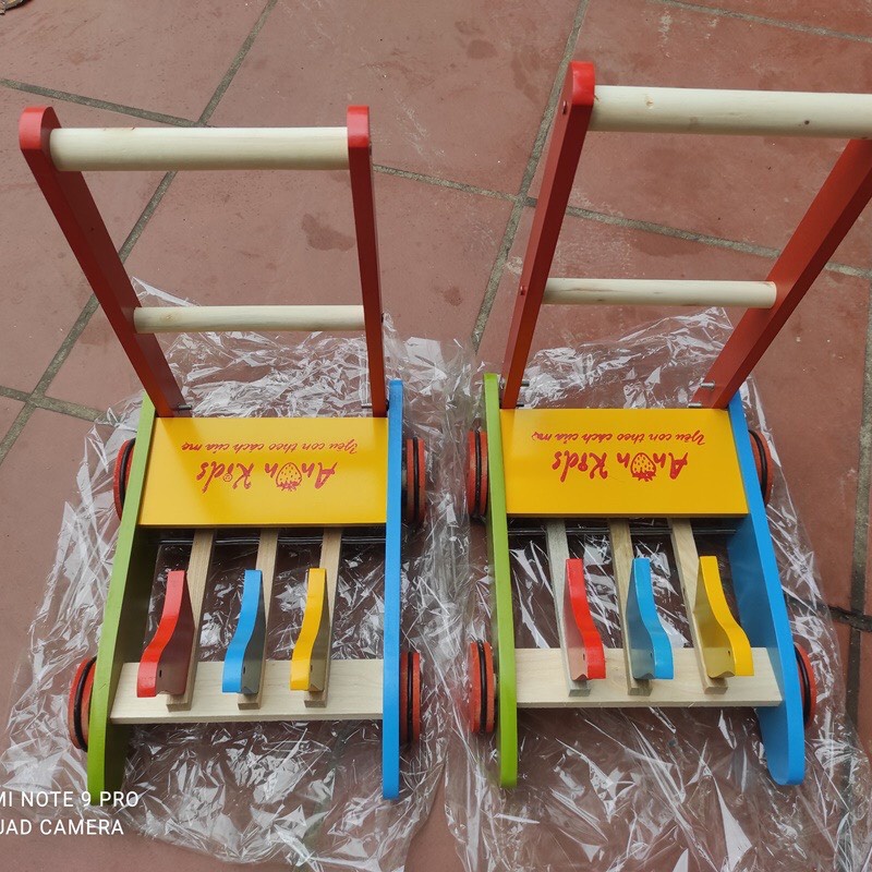 Xe Tập Đi Cho Bé ( XE CON GÀ), Có Vòng Cao Su Chống Trượt Giúp Bé Nhanh Biết Đi