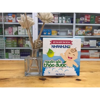 Bột pha nước tắm trẻ em nhân hưng ( hộp 30 gói nhỏ)