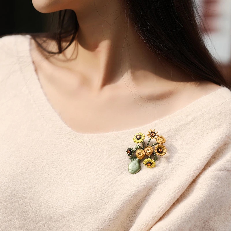 Trâm Cài Áo Hình Lọ Hoa Hướng Dương Phong Cách Retro Thanh Lịch