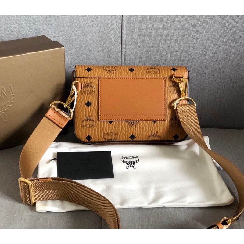 Túi đeo chéo cho nam và nữ MCM da thật cao cấp