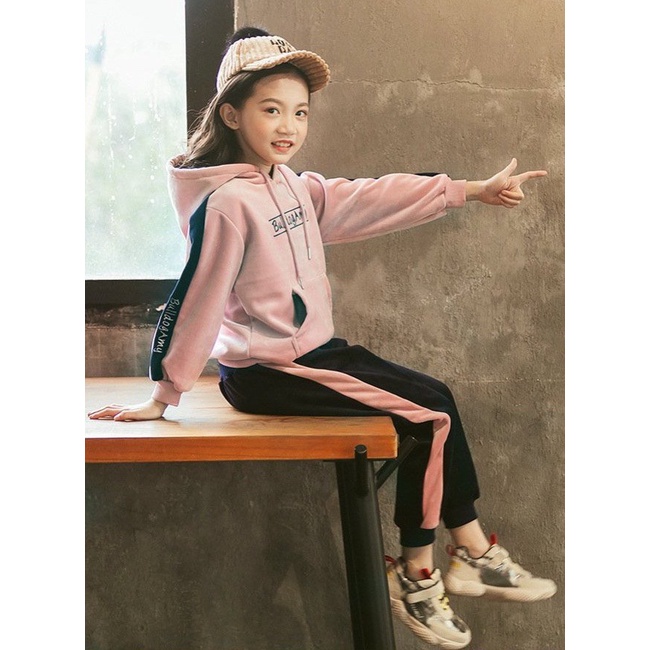 Bộ quần áo thu đông trẻ em 14-46kg dành cho bé gái mẫu Boll.doggg có mũ chất vải nỉ da cá loại 1