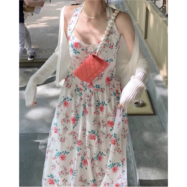 SET ĐẦM HOA CỔ YẾM HỞ LƯNG + ÁO KHOÁC TRẮNG