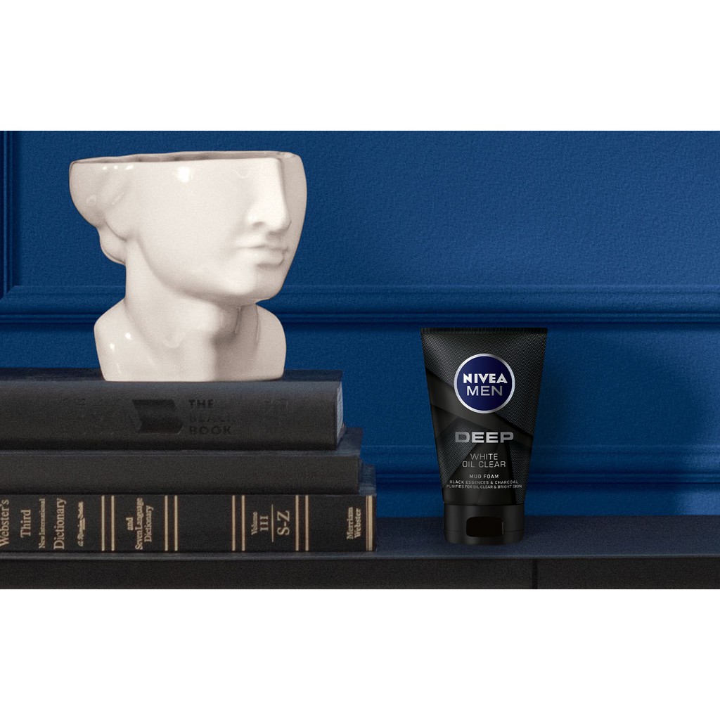 Sữa Rửa Mặt Nam Than Đen Hoạt Tính Sáng Da Nivea 100g