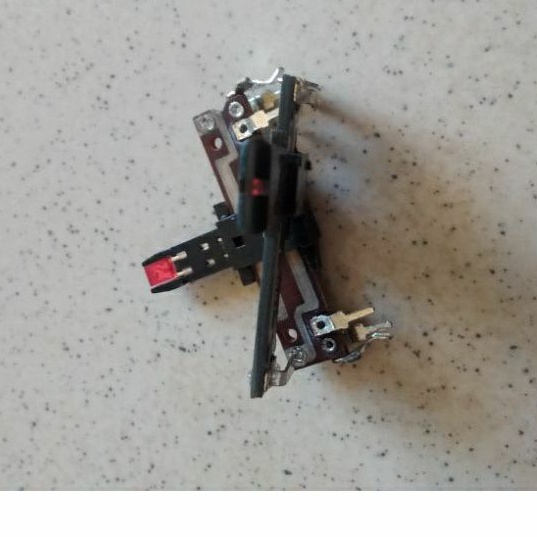 20c biến trở thanh 100k đơn, 4cm, có đèn báo.