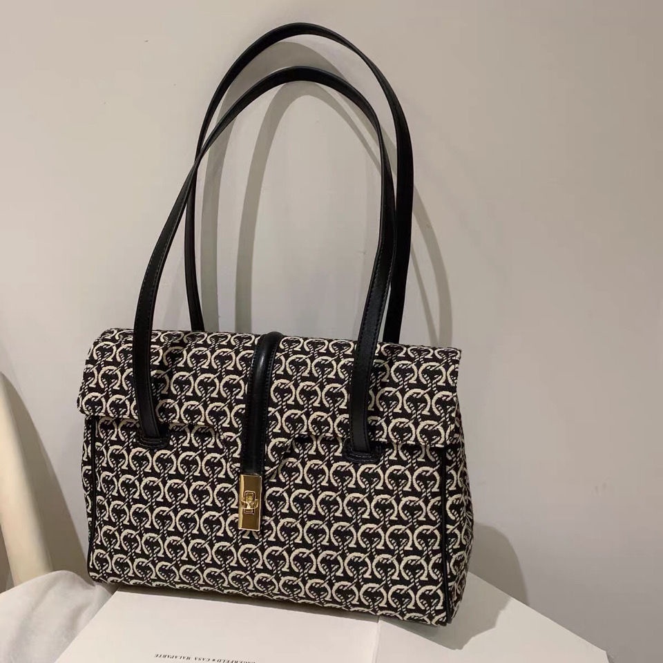 Shoulder and Slingbag Túi đeo vai cỡ lớn hình chữ C thời trang mới cho nữ 2022