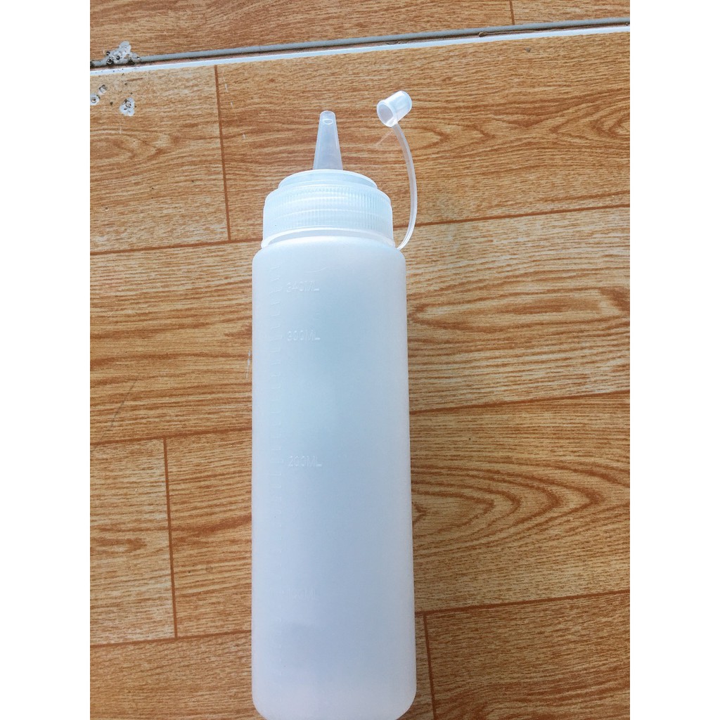 Chai nhựa đựng sốt