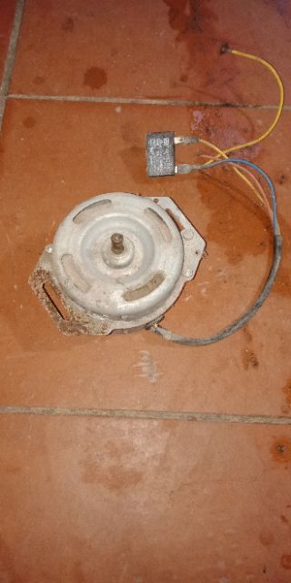 Mô tơ tháo quạt điều hòa vẫn dùng ngon.