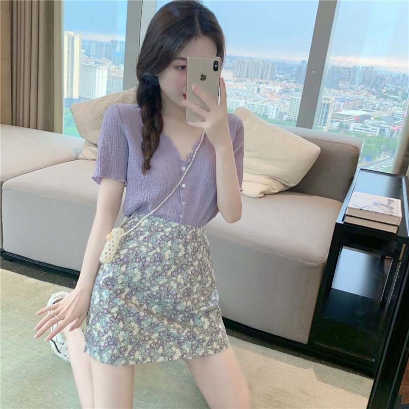 Bộ 2 Món Áo Kiểu Chiffon Ngắn Tay Cổ Chữ V + Chân Váy In Họa Tiết Hoa Cho Nữ 1124