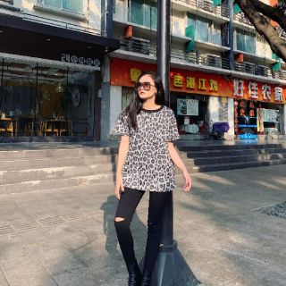 Áo len dạ hoạ tiết da báo