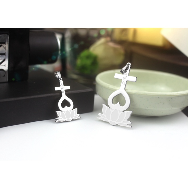 Mặt dây chuyền thiên tâm đế hoa sen màu trắng sáng đẹp, không đen đem lại bình an may mắn cho người đeo