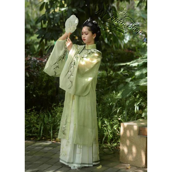 Minh phục Dạ Hương Hợp Thủy