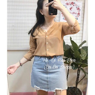 Áo sơ mi khoét sau lưng