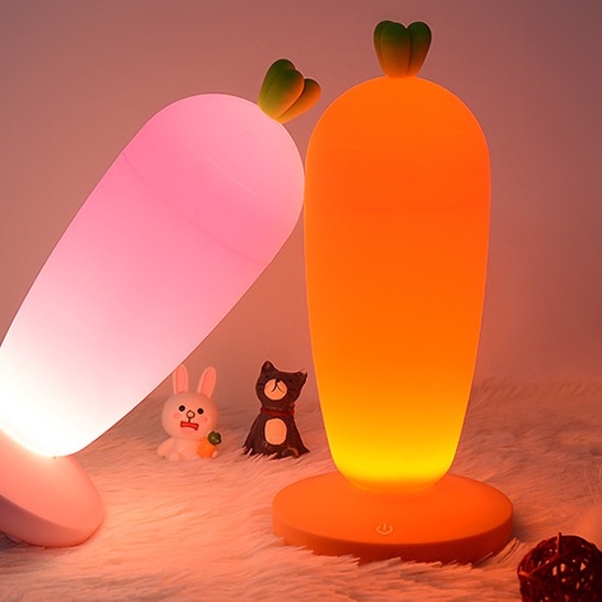 Đèn ngủ cà rốt có đế dễ thương - Decor phòng ngủ - Quà tặng dễ thương