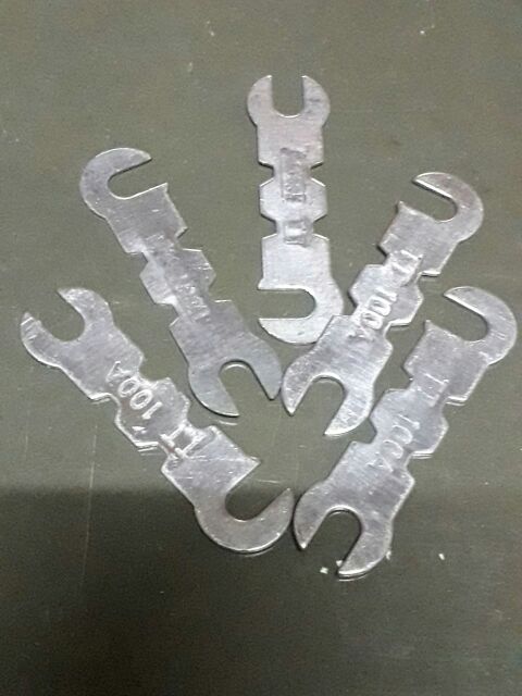 Chì cầu dao dẹp 60A x 2 cái.....