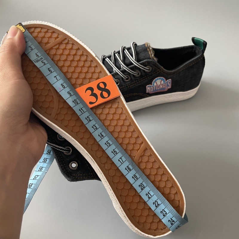 Size 35-38 Giày vải bò trẻ em đế kếp