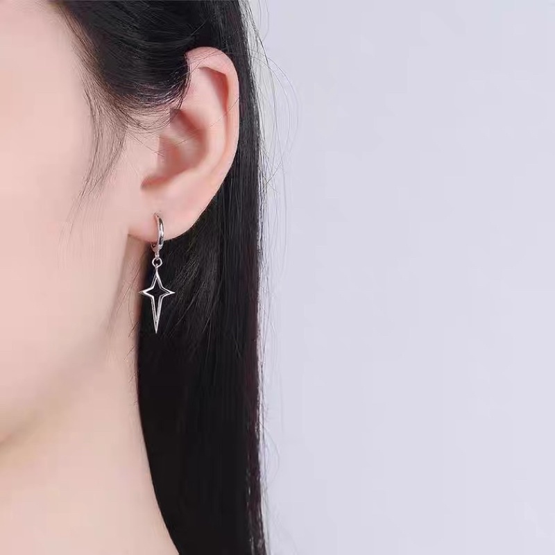 Khuyên Tai Bông Tai Nam Nữ Hình Ngôi Sao 4 Cánh Thép Titan Không Gỉ H07