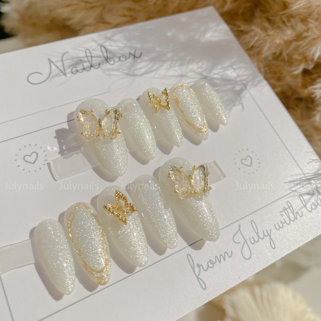 Móng úp thiết kế nb175 đính charm julynails.vn