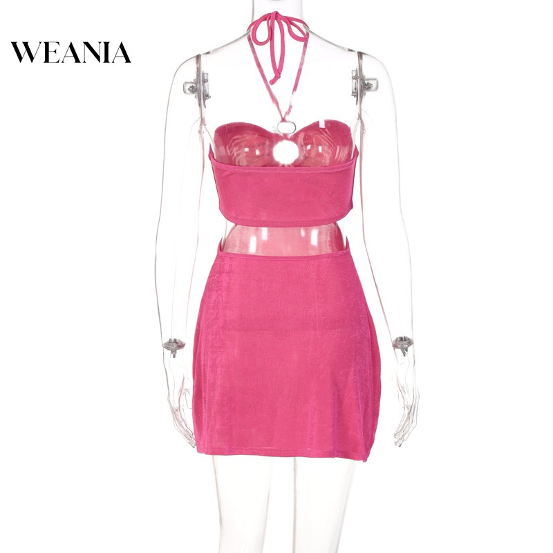 Đầm Cổ Yếm Phối Dây Đan Chéo Ngực Thiết Kế Quyến Rũ Cho Nữ