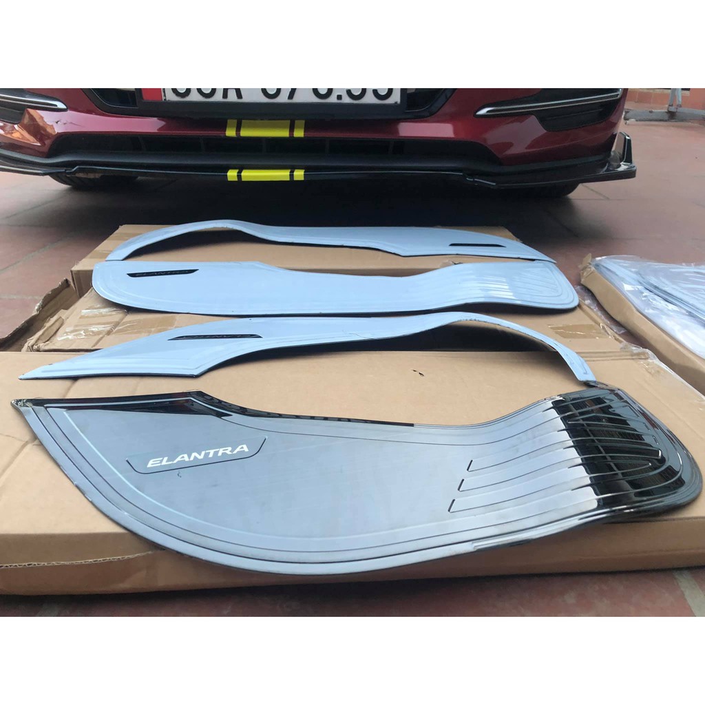 Ốp tapli Elantra titan cao cấp tặng kèm 1 cuộn băng dính 3M