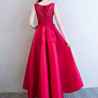 ĐẦM ĐUÔI TÔM HOA RƠI