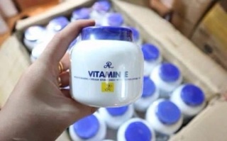 Kem dưỡng ẩm vitamin E  ARON Thái lan