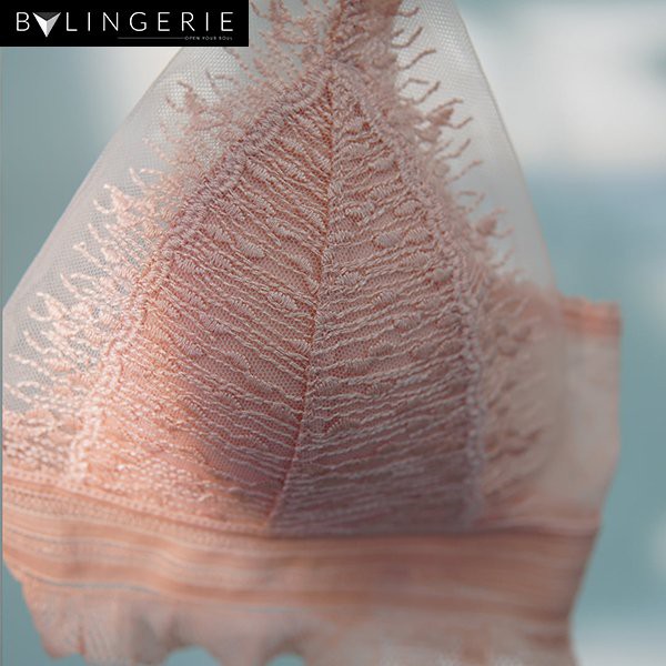 Bộ đồ lót ren nữ BY LINGERIE màu hồng không gọng đệm mút mỏng | B166 | BigBuy360 - bigbuy360.vn