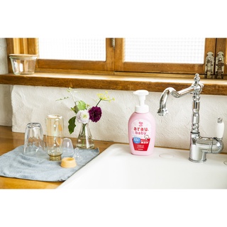 Nước rửa bình sữa Arau Baby dạng bình 500ml