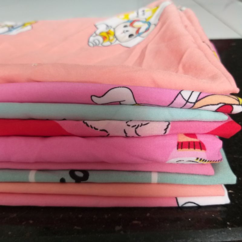 Vải lụa hoạt hình , mảnh nhỏ .