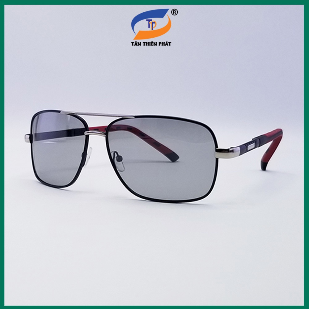 Kính mát nam mắt chữ nhật màu đen, đổi màu TTP905. Tròng Polarized phân cực chống tia UV, gọng nhựa mềm ôm mặt