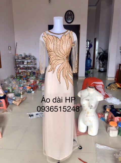 Áo dài màu da thời trang