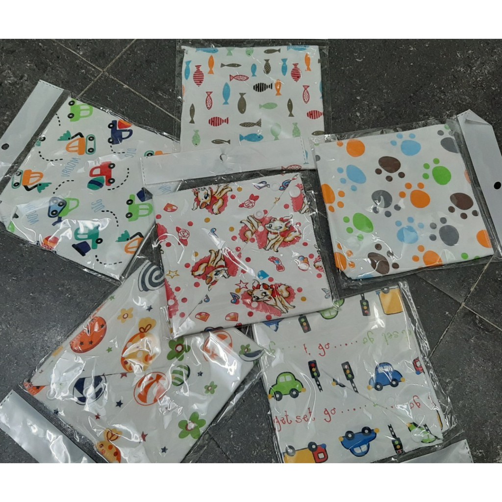 Khăn yếm cotton in hình loại đep