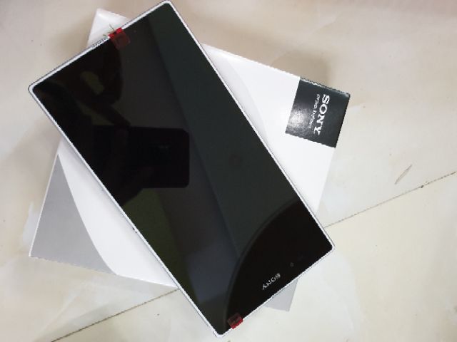 Điện thoại Sony Xperia Z Ultra mới 99% - màn hình 6.4inch