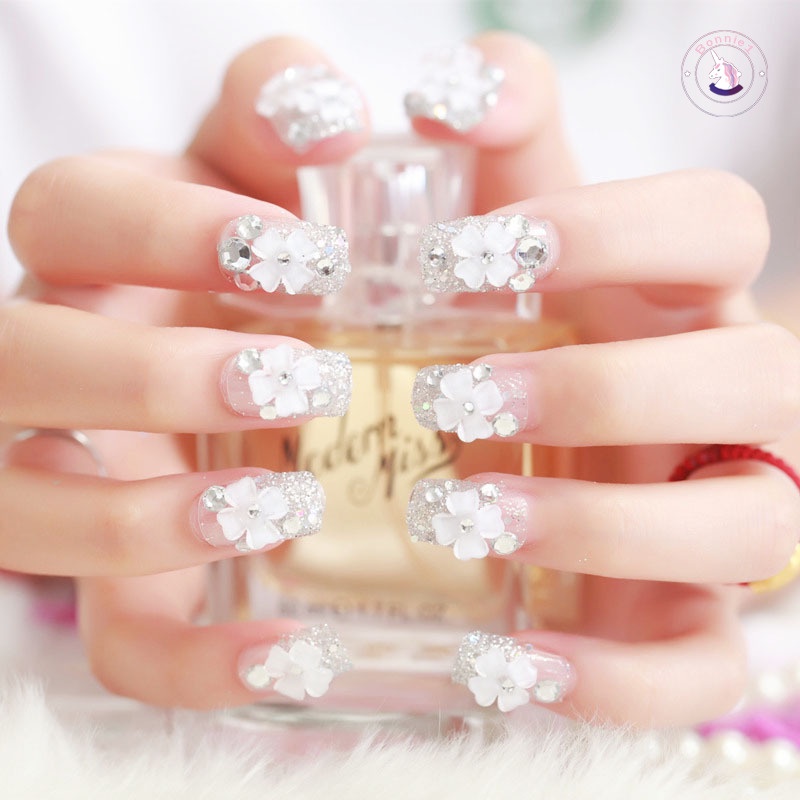 Set 24 móng tay giả họa tiết hoa 3D xinh xắn kèm keo dán dành cho cô dâu