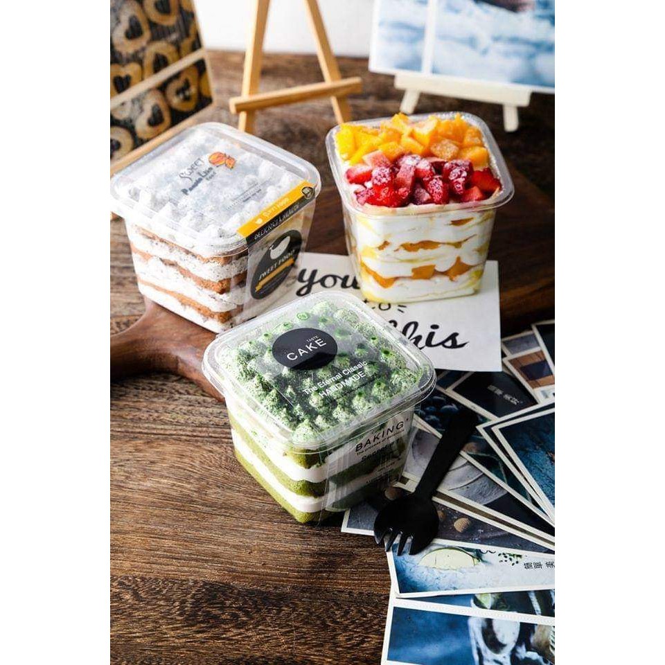 50 Cốc mousse vuông có nắp